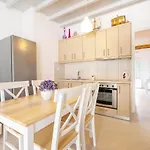Lofos Lejlighedshotel