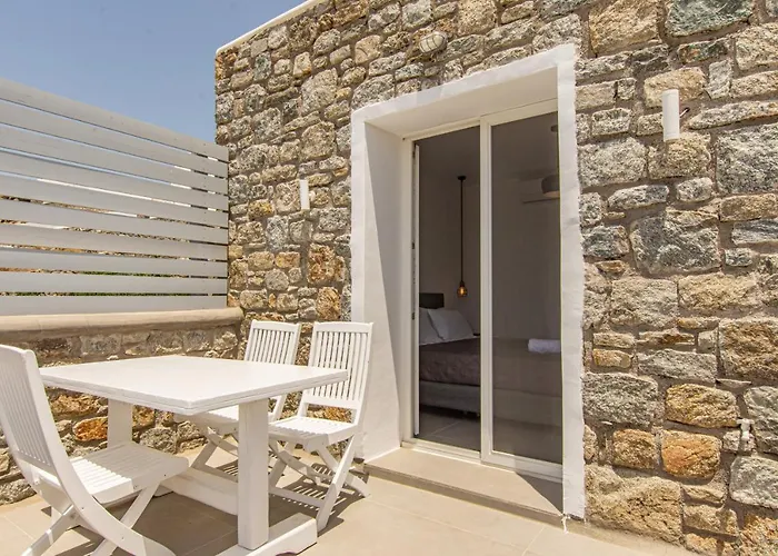 Lofos Platys Gialos (Mykonos)