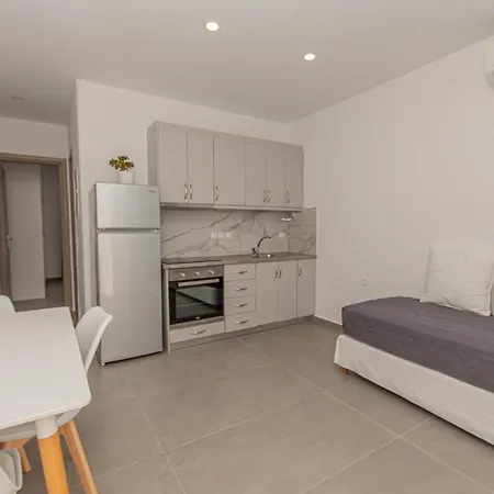 Апарт-отель Lofos Платис Ялос