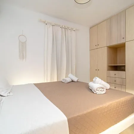Lofos Aparthotel