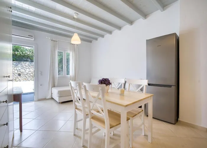 Lofos 4* Platis Yialos