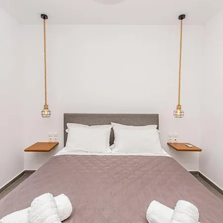 Aparthotel Lofos
