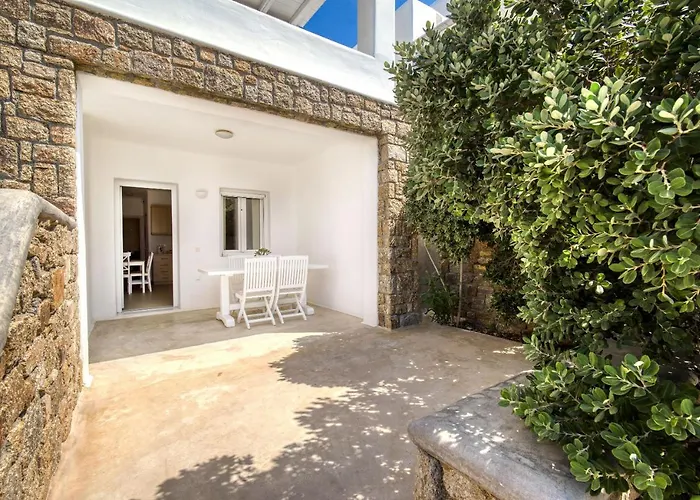 Lofos Platys Gialos (Mykonos)